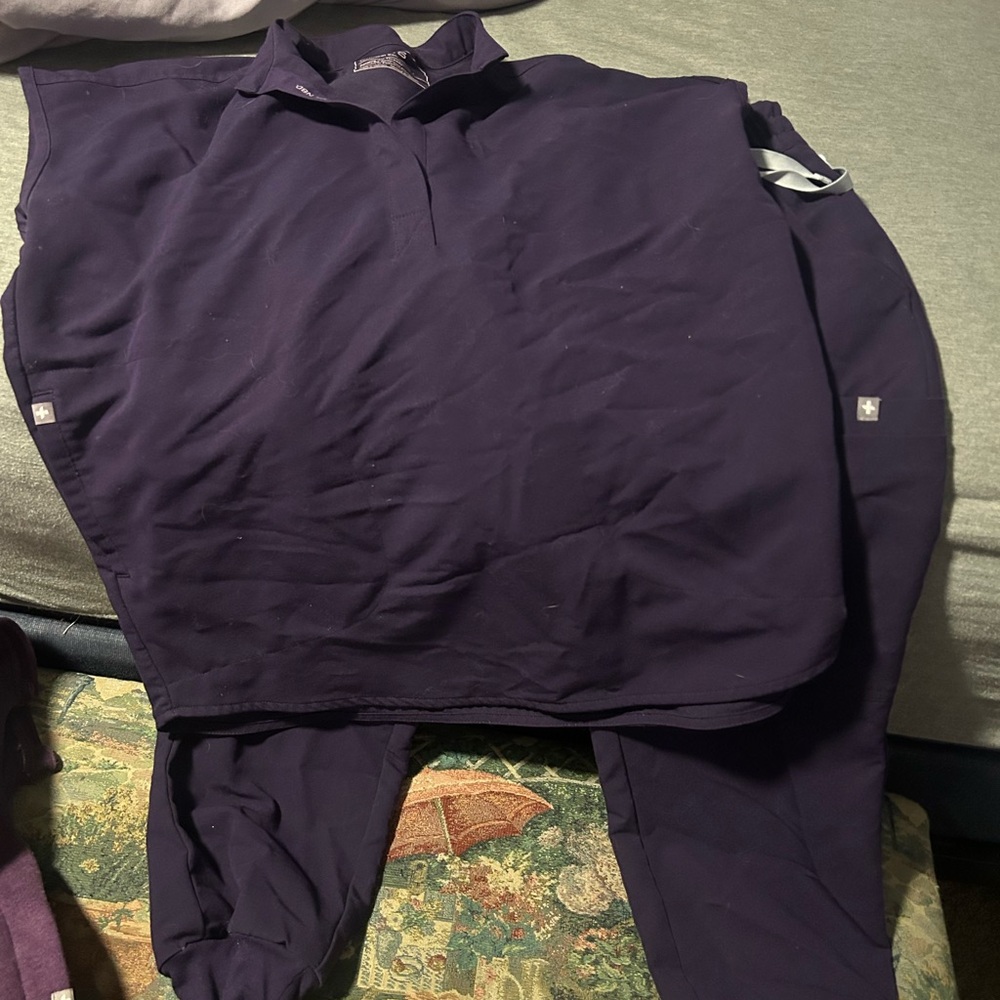 Figs Technical Collection in Purple
